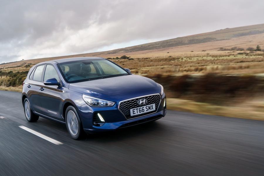  Hyundai i30 2017 года  (UK) (фото 21 из 40)
